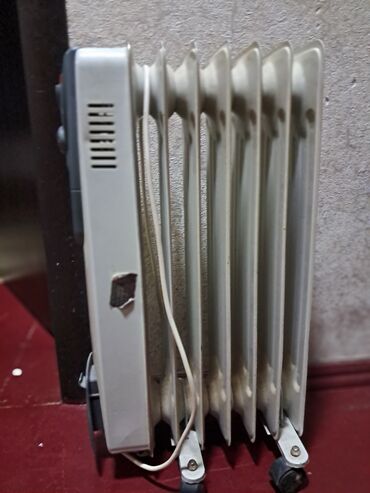 Elektrikli qızdırıcılar və radiatorlar: 20 azn islekdir