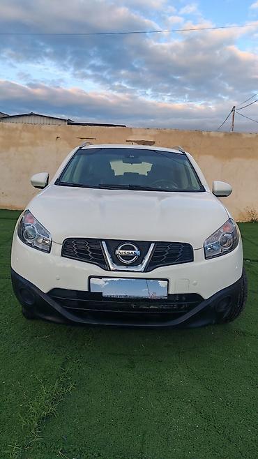 prado satisi: Nissan Qashqai: 0.2 l | 2010 il Krossover — 2