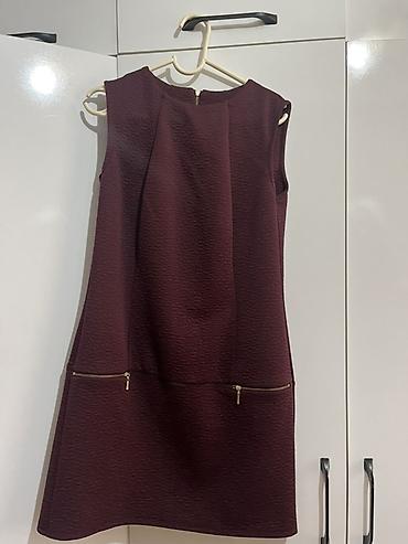 mango canta: Bordo rəngli qadın donu - Model: qolsuz, yuxarıdan büzgülü düz kəsim — 3