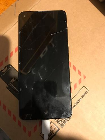 Samsung: Samsung a21s

sve radi, simfree — 1