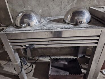 Restoran mebeli: Paslanmayan metaldan hazırlanmış, mərmər səthli yemək paylama stolu — 4