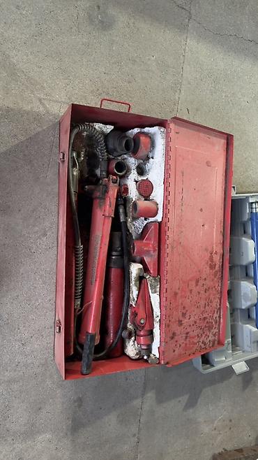 Домкраты, подъемники: Стапель для кузовного ремонта автомобилей - Напольная рама из — 6