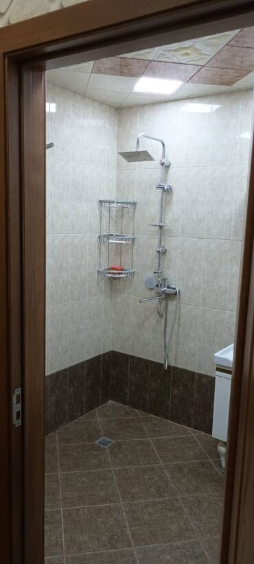 Uzunmüddətli kirayə mənzillər: Xətai rayonu,Əhmədli metrosu,MC Donaldsın yanında,10 mərtəbəli — 12