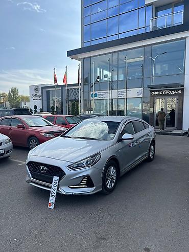 Hyundai Sonata: 2021 г., 2 л, Автомат, Газ, Седан