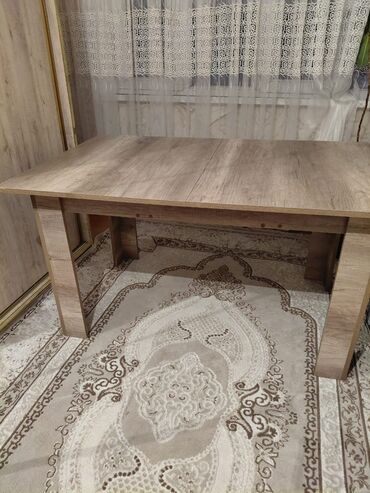 Stullar: Qonaq masası, Açılan, Laminat, Dördbucaq masa