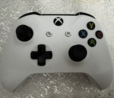 Kabellər: Xbox one s pultu sag stikinde surusme (drift) var xerci 15 azndir usta