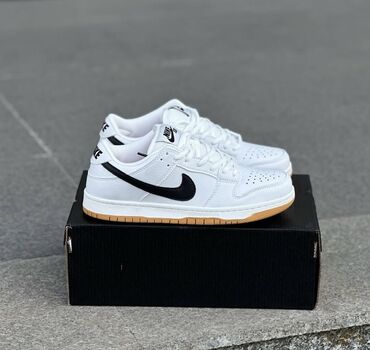 Кроссовки и спортивная обувь: Мужские кроссовки, 40, Nike, Новый, цвет - Белый, Бесплатная доставка