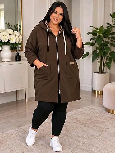 nema predaje 2: Duks/jakna za punije
2XL 3XL 4XL 5XL 6XL
Cena : 3.350 dinara — 3