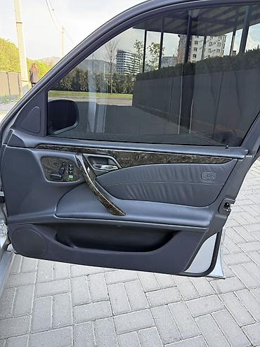 Mercedes-Benz: Mercedes-Benz E-Class: 2001 г., 4.3 л, Автомат, Бензин, Седан — 6