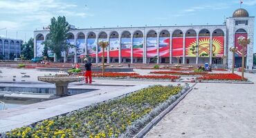 офис менеджер: Сдаю Офис, 14 м², В бизнес центре, 1 линия