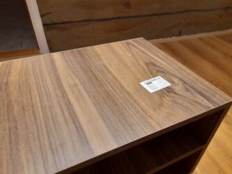 Komode: Ormarić za televizor na prodaju. Nov kupljen za prostor. Prodajem zato — 8