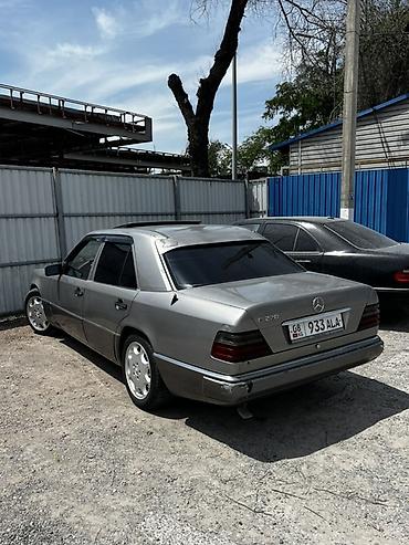 ручка w210: Mercedes-Benz W124: 1993 г., 2.2 л, Автомат, Бензин, Седан — 1