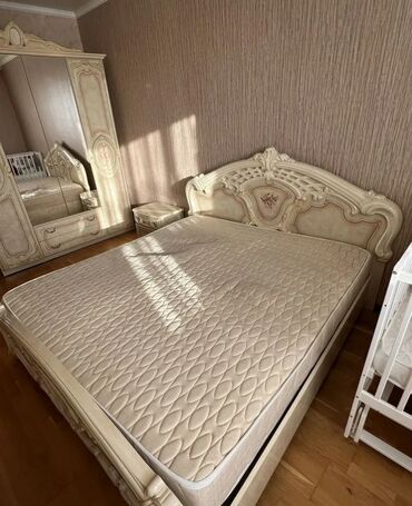 Спальные гарнитуры: Спальный гарнитур, Б/у, Двуспальная кровать, Шкаф, Трюмо, Кыргызстан, Дерево, Бесплатная доставка, Платная доставка
