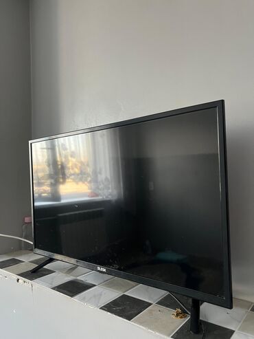 большой плазменный телевизор: LED-телевизор Bless с диагональю экрана 32 дюйма. Модель выполнена в