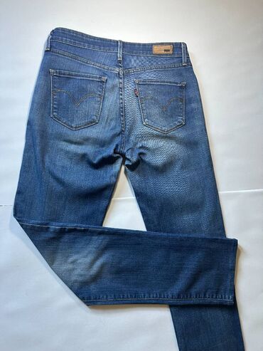 34 broj pantalona: LEVIS DEMI CURVE - Fantastične Levis Demi Curve. Stanje odlično