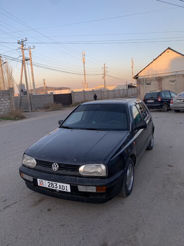 Volkswagen: Volkswagen Golf: 1997 г., 1.6 л, Механика, Бензин, Хэтчбэк