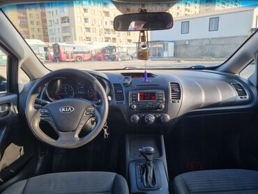 Kia: Kia Cerato: 1.8 l | Sedan — 19