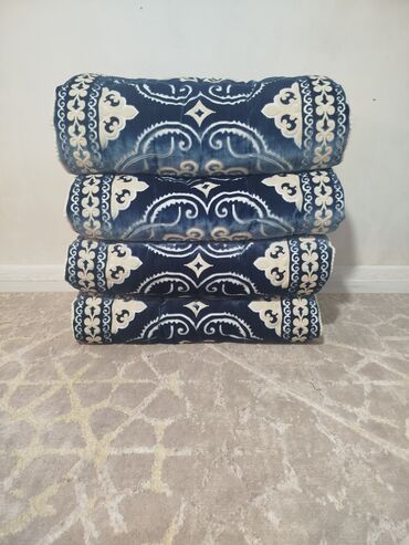 Одеяла и пледы: Тошок турлору жеткируу бар — 4