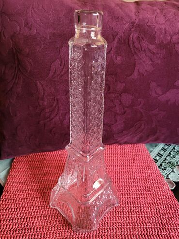 Čaše: Flasa nova za pice iz 70ih. Ajfelov toranj. U pitanju je puno — 3