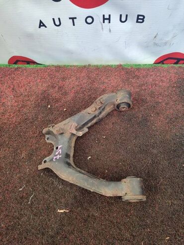 пружина паджеро: Рычаг подвески Mitsubishi Pajero V70 3 2003 перед. (б/у)