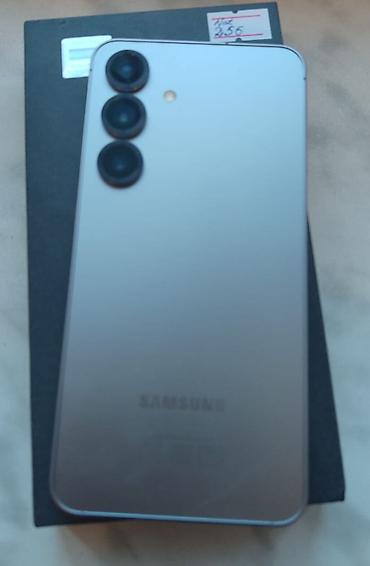05 samsung: Samsung Galaxy S25, 256 GB, rəng - Gümüşü, Zəmanət — 1