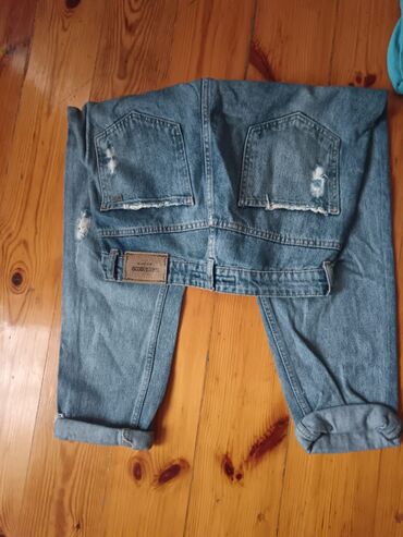 Qadın şalvarları: 38 razmer walvarlarlar. Biri 5manat — 15