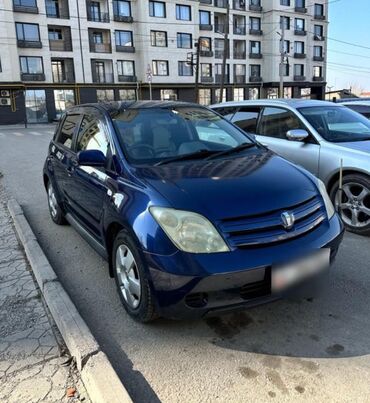 Toyota: Toyota ist: 2003 г., 1.3 л, Автомат, Бензин, Хэтчбэк