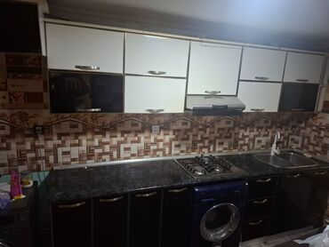 старую кухонную мебель: Aynur92👑kod Qiymet:450 Azn Metbex mebeli satilir Olcu 3.90 Uzerinde