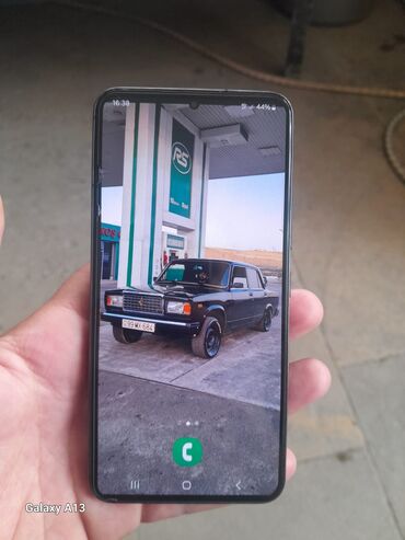 s22: Samsung Galaxy S22, rəng - Qara, Barmaq izi