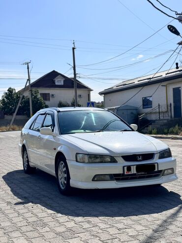 готовый бизнес маникюрный салон: Honda Accord: 2001 г., 2.3 л, Автомат, Бензин, Универсал