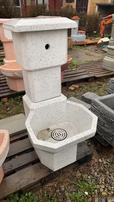 Baštenska dekoracija: Česme za dvorište – Cene počinju od 7500 din. 💧 O Nama 🌟 Blue Stone — 6