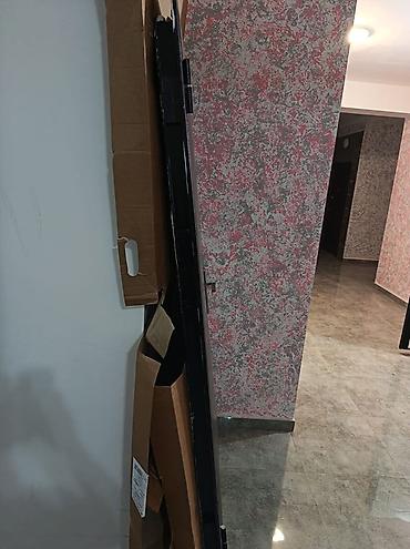 qapı bağlayan: Metall giriş qapısı - Rəng: mat qara - Material: polad/məlul metal — 2