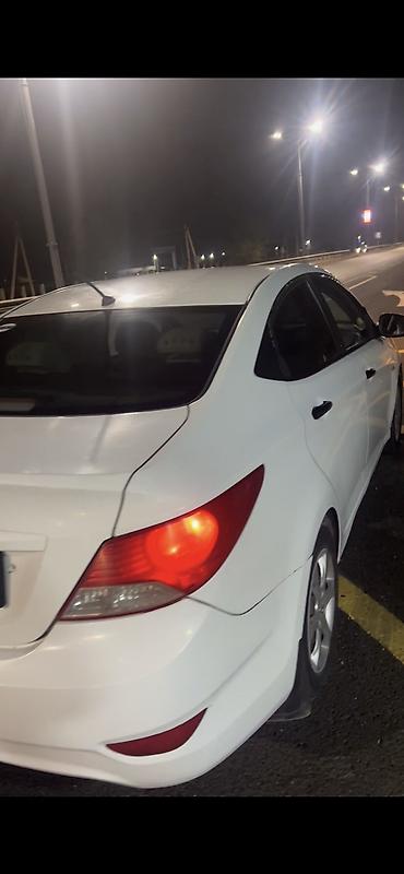kia 2021: Hyundai Solaris: 2013 г., Бензин, Седан — 7