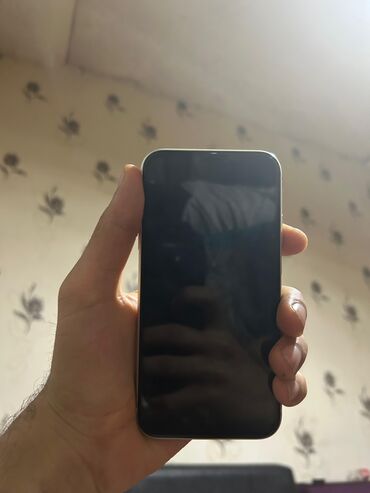 Apple iPhone: IPhone 11, 128 GB, Ağ, Sənədlərlə