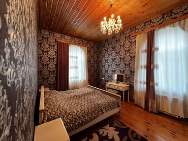 Həyət evləri və villaların satışı: 7 otaqlı, 300 kv. m, Orta təmir — 18