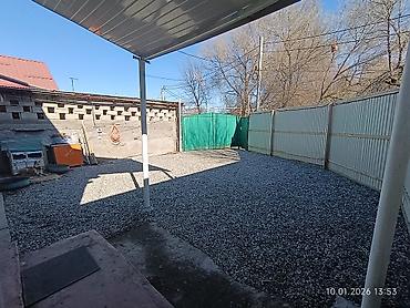 Продажа коттеджей и домов: Маевкадан 4 болмолуу үй сатылат, абалы жакшы сүрөттөгүдөй, удобства — 20