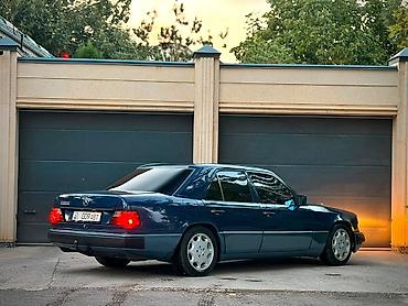 Mercedes-Benz W124: 1993 г., 2.2 л, Механика, Бензин, Седан