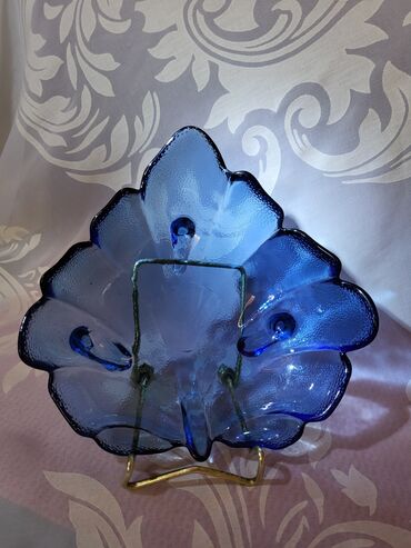 Činije: Cinija nova list,presovano staklo iz 80,90ih.god. Cinija — 2