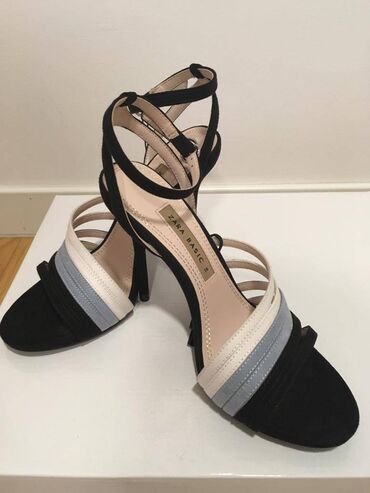 elegantne cipele stikla: Sandale ZARA Otvorene, elegantne zenske sandale sa kajsicem oko