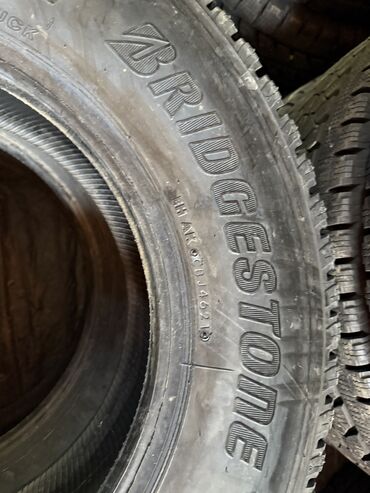 Шины: Шины 225 / 75 / R 16, Зима, Б/у, Комплект, Грузовики/Автобусы, Япония, Bridgestone — 4
