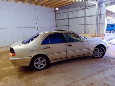 Mercedes-Benz: Mercedes-Benz C-Class: 2.3 l | 1998 il Sedan — 5