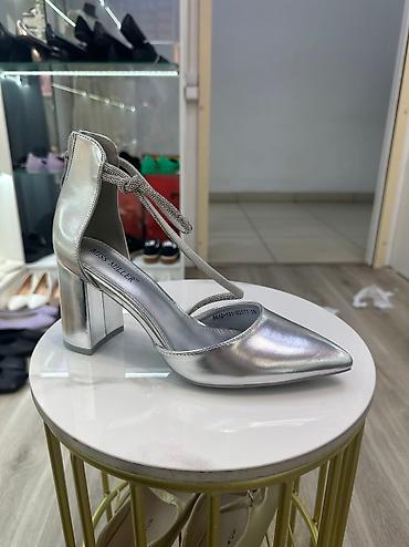 дордой мир обувь: ️‼️‼️РАСПРОДАЖА‼️‼️🌹🔥🔥
ТЦ КАРАВАН❗️❗️ЭТАЖ 3 БУТИК 16
От 500 с — 5