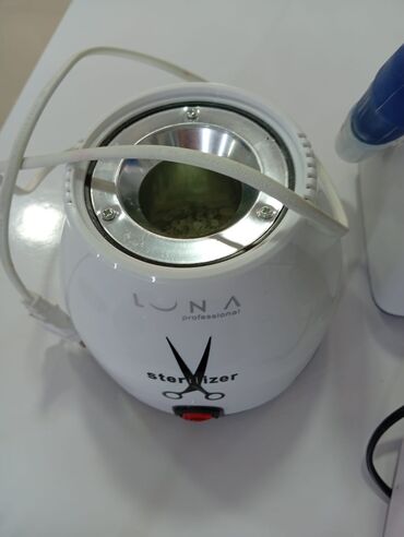 Manikür, pedikür aparatları: Manikür və pedikür üçün peşəkar avadanlıq seti Dəst tərkibi:Reyal — 4