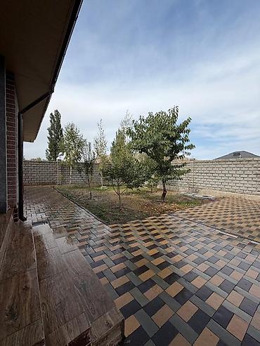 Үйлөрдү сатуу: 4 бөлмө, 220 м², 6 соток, Бишкек, Менчик ээси — 8