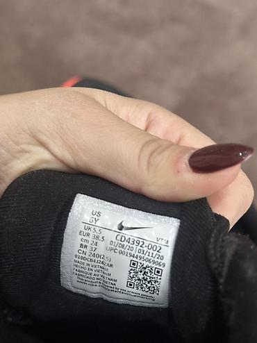 nike 152: Nike patike, broj 37 🖤 Efektan crni model sa zelenim i crvenim — 4