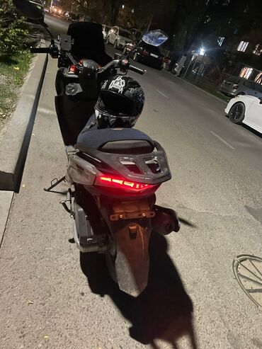 доп фары на скутер: Скутер/максискутер городского класса. Основные характеристики и