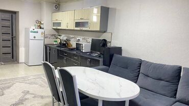 продается дом бгу: 2 комнаты, 46 м², Общежитие и гостиничного типа, 3 этаж, Евроремонт