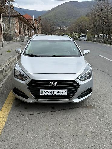 фольксваген пассат 1: Hyundai i40: 1.7 л | 2016 г. Седан — 3