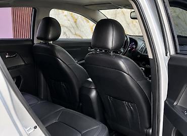 ниссан максима запчасти: Kia Sportage: 2 l | 2012 il Krossover — 10