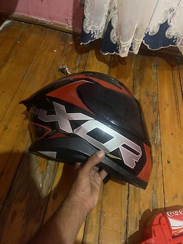 moto mator: Tam üzlü motosiklet dəbilqəsi – Xor/XOR brendi. Rəng: qara-qırmızı — 1